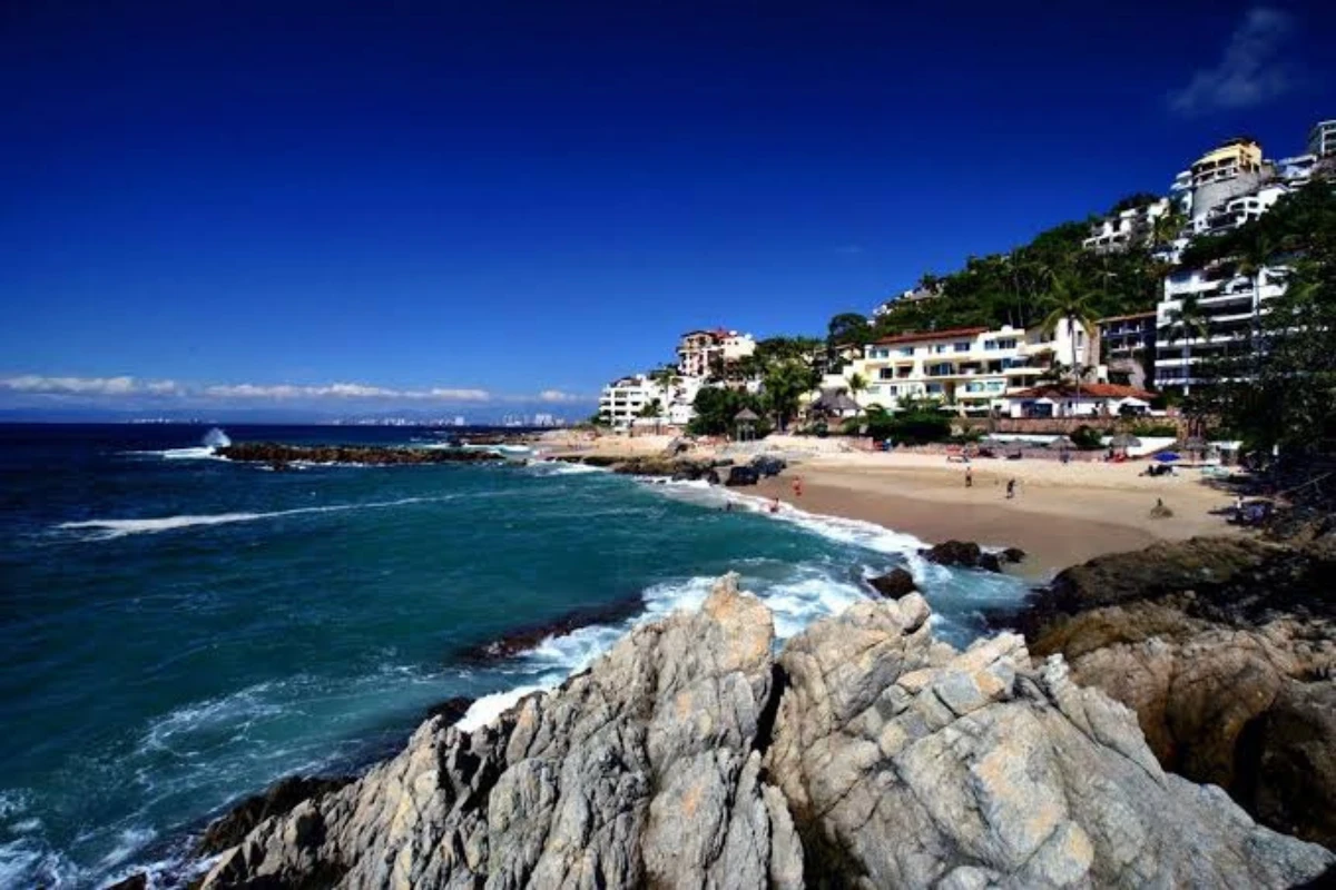 Conchas Chinas Puerto Vallarta’s luxury stay guide lamansionvallarta.com