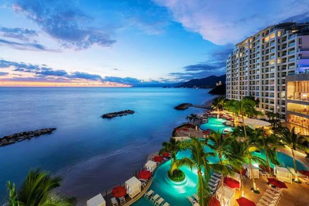 What Does All-Inclusive Mean for Puerto Vallarta Trips lamansionvallarta.com