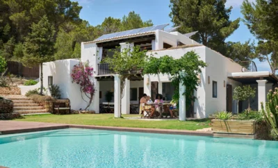 Villa La Mansion – Ocean Views & Luxury Stays 10 What Does a Villa Look Like? A Guide to Villa Living (2026)