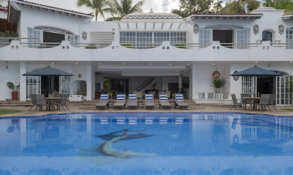 luxury-villa-puerto-vallarta-pool